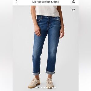 NWOT GAP Mid Rise Girlfriend Jeans